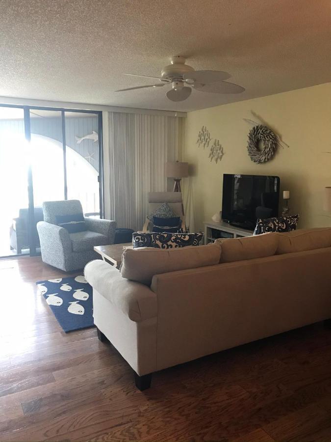 180 Ocean Hibiscus Drive Villa Butler Beach Eksteriør billede